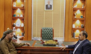 محافظ حضرموت ووزير التربية والتعليم يبحثان جهود تحسين جودة التعليم وتوفير احتياجات استقرار العملية التعليمية