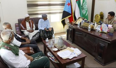 رئيس تنفيذية انتقالي حضرموت يلتقي نقابة مؤسسة كهرباء الجنوب بالمكلا