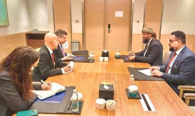 المحرّمي يلتقي السفير الأمريكي "ستيفن فاجن" لمناقشة الأوضاع العسكرية والاقتصادية