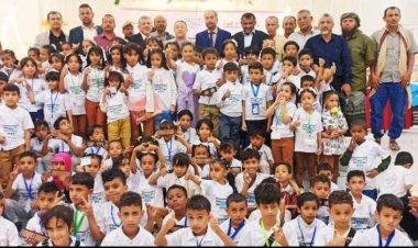 فريق التواصل وتعزيز الوعي السياسي بالمجلس الانتقالي يكرم أوائل الطلاب في مسابقة الحساب الذهني بأبين