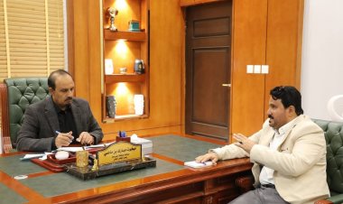 محافظ حضرموت يبحث آلية تحسين خدمات الاتصالات وتقنية المعلومات