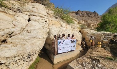 المهرة.. تنفيذية انتقالي المسيلة تنفذ حملة تنظيف لمعيان بمنطقة بزون