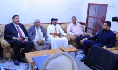 فريق التواصل وتعزيز الوعي السياسي يلتقي مدير عام مديرية شبام