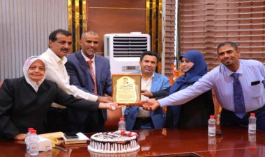 تكريم المدير السابق لتربية خورمكسر”صالح منصور” تقديراً وعرفاناً للجهود الذي بذلها