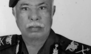 رئيس تنفيذية انتقالي حضرموت يعزي بوفاة المناضل الأكتوبري اللواء محمد سالم باهديله