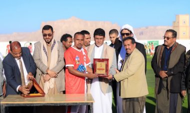 الشيخ باكريت وبن لسود يشهدان مهرجان اعتزال النجم فتحي خبازي في شبوة