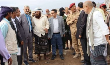 فريق التواصل وتعزيز الوعي السياسي يؤدي واجب العزاء لأسرة الشهيد محمد فضل طالب بالضالع