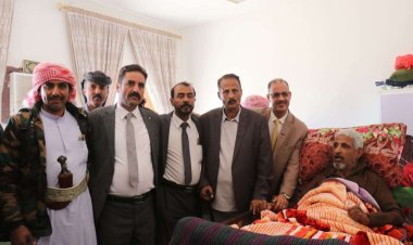 فريق التواصل بالمجلس الانتقالي يزور المناضل محمد عوض زعبنوت في محافظة المهرة