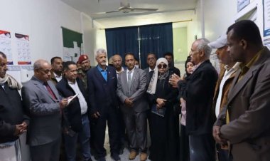 فريق التواصل بالمجلس الانتقالي يتفقد مستشفى أكتوبر في مديرية لبعوس