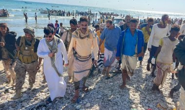 المهرة.. فريق التواصل وتعزيز الوعي السياسي يتفقد مركز الإنزال السمكي بسيحوت .