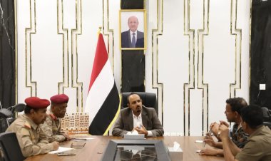 اللجنة الأمنية بحضرموت تعقد اجتماعا استثنائيا وتؤكد على رفض التجنيد خارج المؤسسات الأمنية والعسكرية "بيان"*