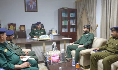 وزير الداخلية يتفقد سير العمل في إدارة شرطة وادي وصحراء حضرموت