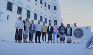 فريق التواصل بالمجلس الانتقالي يزور قصر سيئون التاريخي