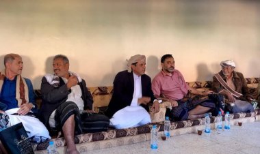 شبوة.. فريق التواصل بالمجلس الانتقالي يزور أسرة الفقيد العميد مبخوت بن بريك العولقي