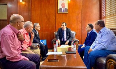 الوزير السقطري يلتقي آمين عام محلي أبين ويناقش معه التحديات والصعوبات التي يواجهها القطاع الزراعي في المحافظة