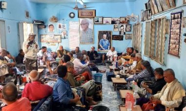 فريق التواصل بالمجلس الانتقالي يلتقي رواد منتدى الطيب في العاصمة عدن