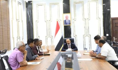 محافظ حضرموت يناقش احتياجات قطاع الكهرباء من الوقود وتوفير الموارد المالية لشرائه