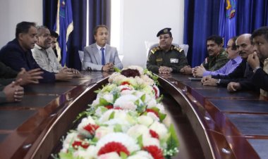 فريق التواصل وتعزيز الوعي السياسي بالمجلس الانتقالي يزور كلية الشرطة بحضرموت