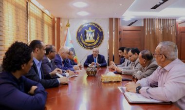 اجتماع قيادي برئاسة الكثيري لتدارس الأوضاع المعيشية ودعم المطالب الحقوقية للمواطنين