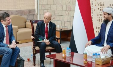 المحرّمي يبحث مع السفير الأمريكي مستجدات الأوضاع في اليمن ويطالب بخطوات رادعة ضد الحوثيين