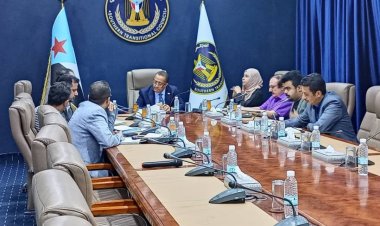 الدكتور الخُبجي يثني على مهمة فريق حضرموت الساحل ويشيد بجهودهم الميدانية