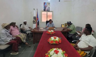 رئيس تنفيذية انتقالي سقطرى يلتقي مدير مكتب التنسيق والاتصال بالعاصمة عدن