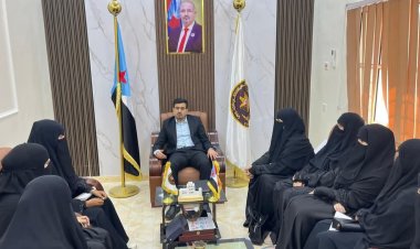 رئيس تنفيذية انتقالي المهرة يلتقي أعضاء جمعية مراسيل الخير النسائية للتنمية والسلام.