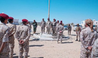 اللواء مرصع يناقش مع قادة وحدات محور الغيضة الاستعدادات للعام التدريبي 2025