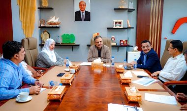 وزير الدولة محافظ عدن يترأس اجتماعاً لمناقشة آلية تنظيم إدارة مخيمات النازحين