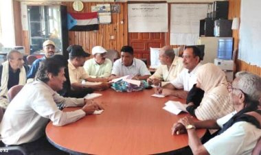 انتقالي البريقة يناقش تعزيز التعاون المشترك مع اللجان المجتمعية بالمديرية