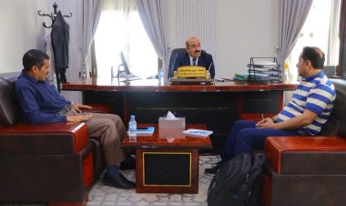 مدير تربية ساحل حضرموت يطلع على تدخلات مؤسسة طيبة للتنمية في القطاع التربوي والتعليمي