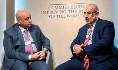 الرئيس الزُبيدي يعقد سلسلة لقاءات ثنائية مع عدد من رؤساء الوفود المشاركة في المنتدى الاقتصادي العالمي بدافوس