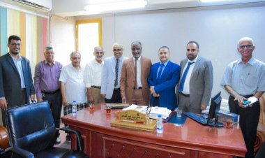 جامعتا عدن والمهرة تبحثان مجالات وفرص التعاون المشترك