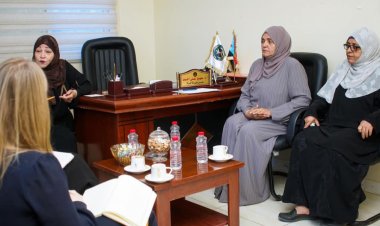 الدكتورة سهير تناقش مع وفد منظمة “مارتي أهتيساري” الفنلندية تعزيز دور المرأة في العمل السياسي