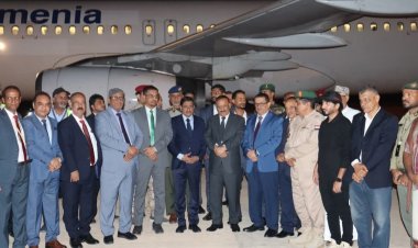 رئيس تنفيذية انتقالي حضرموت يشارك في تدشين رحلات القاهرة من مطار الريان الدولي