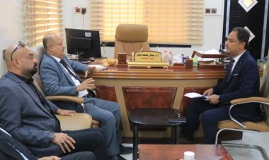 باعوم يلتقي رئيس مصلحة الضرائب في العاصمة عدن