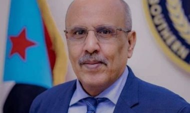 الكثيري يُعزَّي عضو الجمعية الوطنية صالح بن مخاشن في وفاة نجله