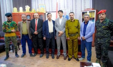 محافظ شبوة يكرم اللواء الثاني دفاع شبوة ونيابة الأموال العامة