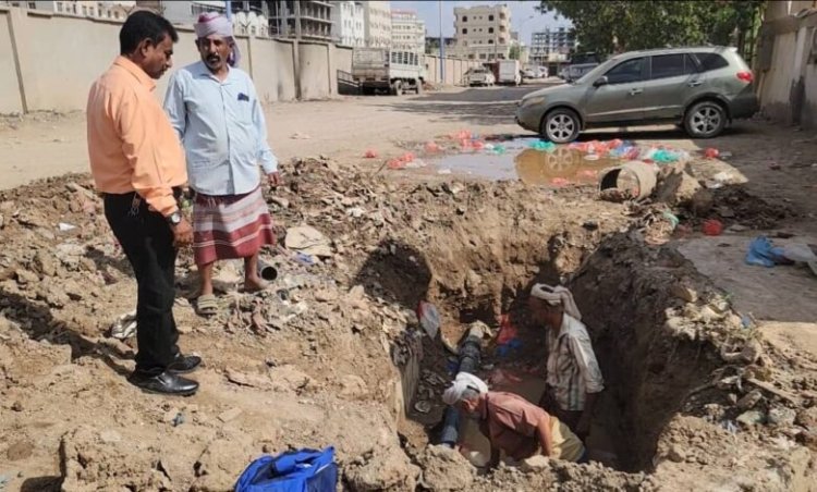 العاصمة عدن.. إعادة ضخ المياة لمنطقة السنافر وبعض أحياء الكثيري بمديرية المنصورة