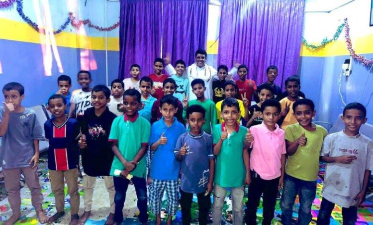 الشيخ باكريت يزور مركز الطفولة الآمنة للأيتام بالعاصمة عدن