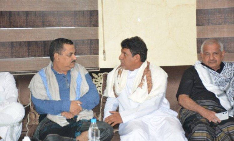 الشيخ باكريت يزور مدير دائرة شؤون الأفراد والاحتياط العام بوزارة الدفاع بالعاصمة عدن