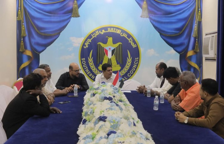 رئيس تنفيذية انتقالي حضرموت يؤكد وقوفه إلى جانب الشباب باعتبارهم عماد المجتمع