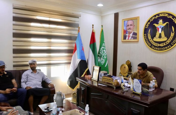 العميد المحمدي يطلع على الأوضاع العامة بالشحر ويشدد على ضرورة تبني قضايا المواطنين