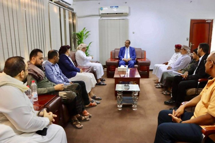 الوزير الزعوري يشيد بالجهود الانسانية والشبابية لإتحاد شباب الغد بالمهرة