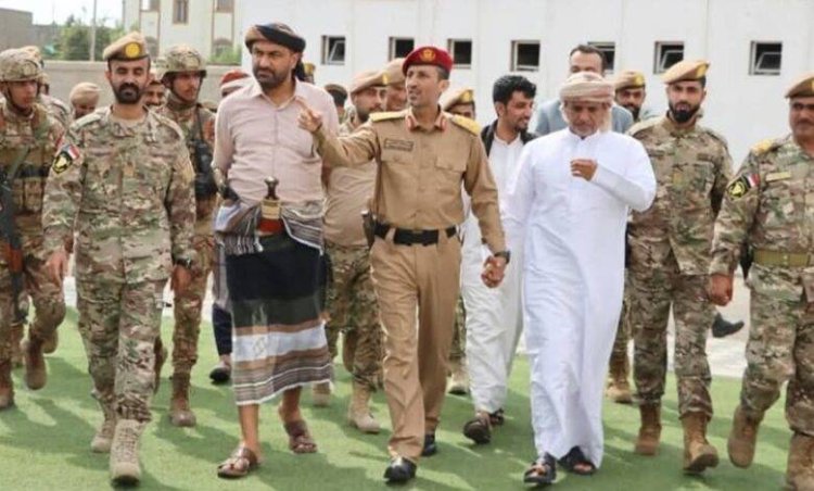 الشيخ باكريت والجفري يكرمان قيادة اللواء الأول حماية رئاسية ( قوات العاصفة) بالعاصمة عدن