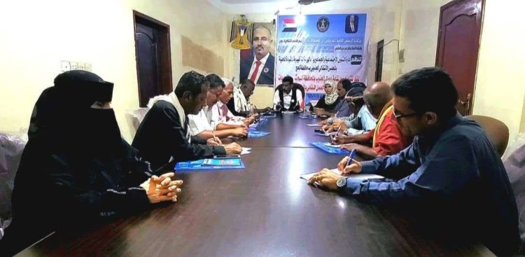 انتقالي لحج ينظم لقاءً تشاوريًا مع نقابات عمال الجنوب بالمحافظة