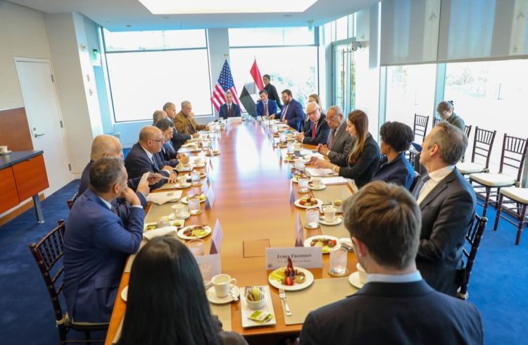 معهد السلام الأمريكي يستضيف رئيس الوزراء في جلسة مغلقة لمناقشة تطورات الأوضاع في اليمن ورؤية الحكومة