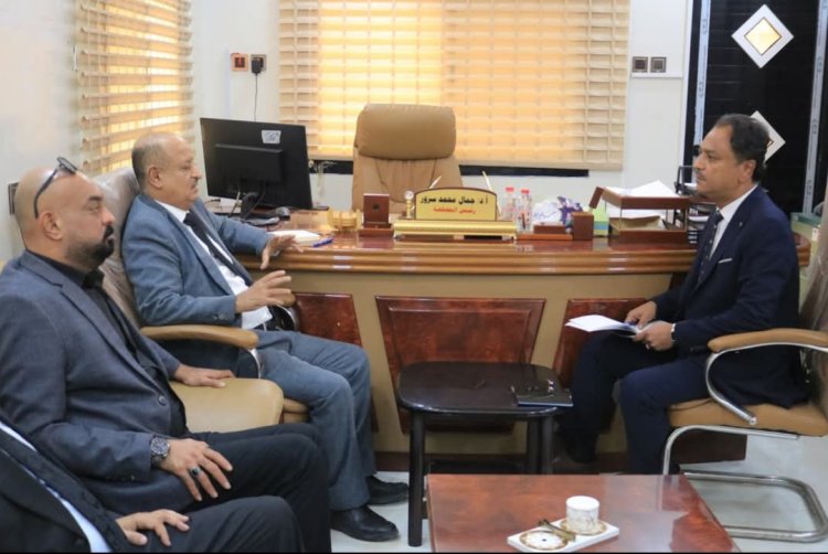 باعوم يلتقي رئيس مصلحة الضرائب في العاصمة عدن