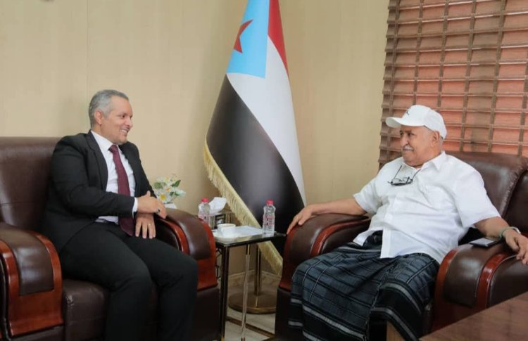 العاصمة عدن.. اليافعي يؤكد الاهتمام بنشر وتوثيق تاريخ وتراث الجنوب
