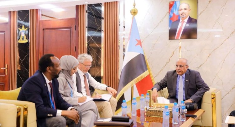 الكثيري يبحث مع نائب ممثل برنامج الأغذية العالمي سُبل تعزيز التعاون المشترك